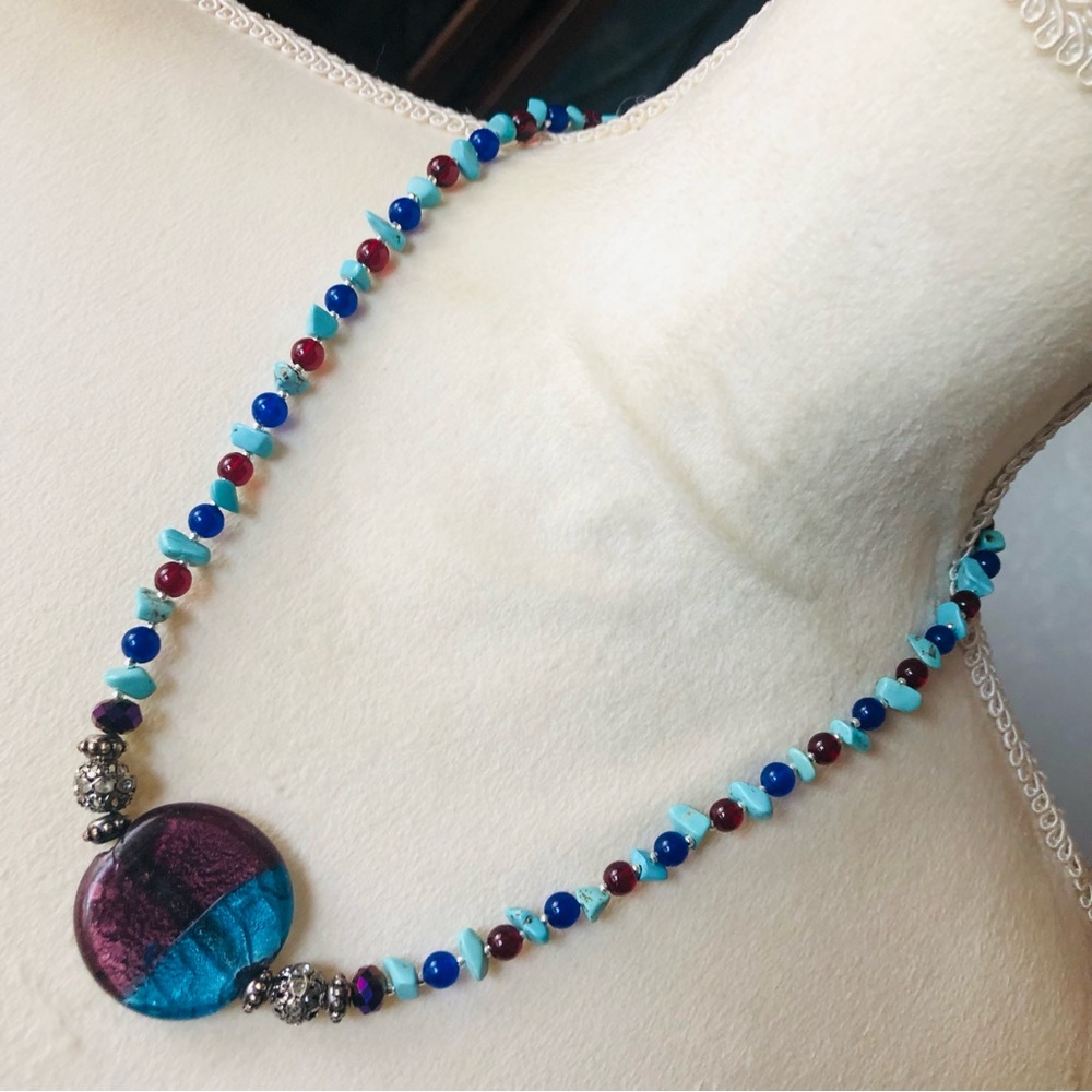 Handcrafted crackle glass howlite lazurite garnet stone necklace